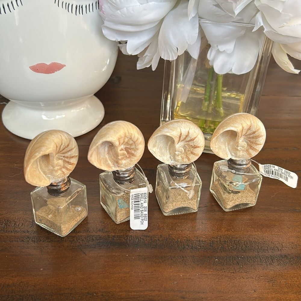 Pottery Barn Shell and Sand Place holders set of 4 NWT